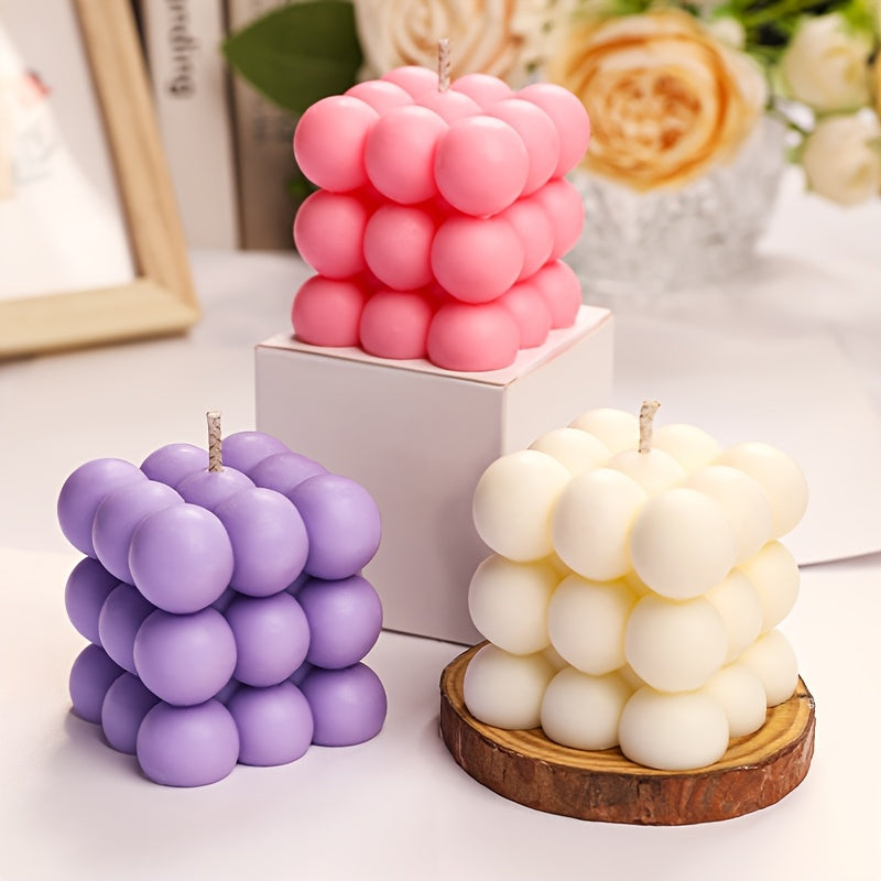 Bougie en forme de cube Décorative pour Noël, Saint-Valentin, diplômes ou anniversaires, parfaite comme cadeau pour amis, enseignants ou décoration maison.