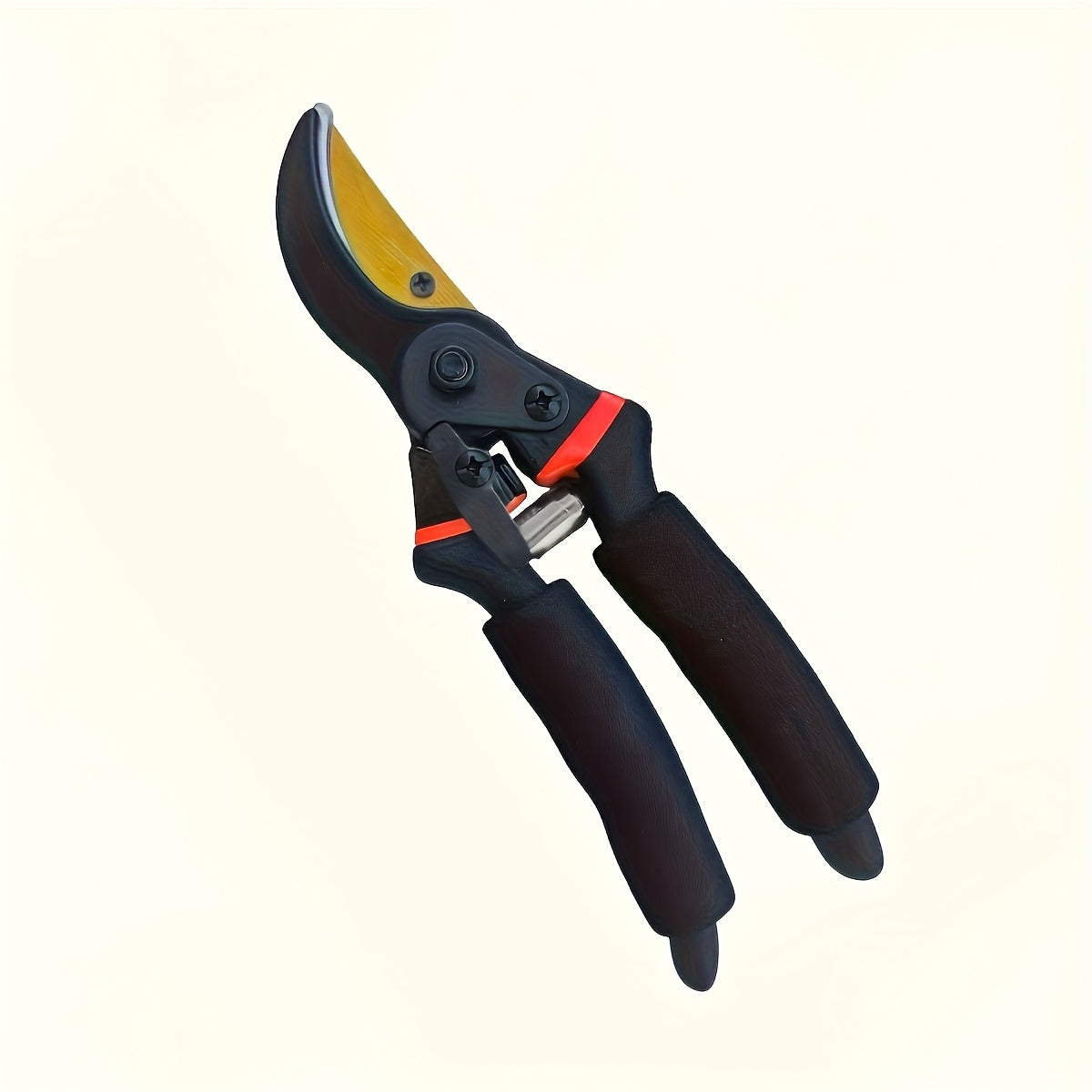 Sécateur SK5 en acier épais Puissant pour tailler branches, arbres fruitiers et arbustes, lame carbone durable, prise confortable, usage jardin intensif.