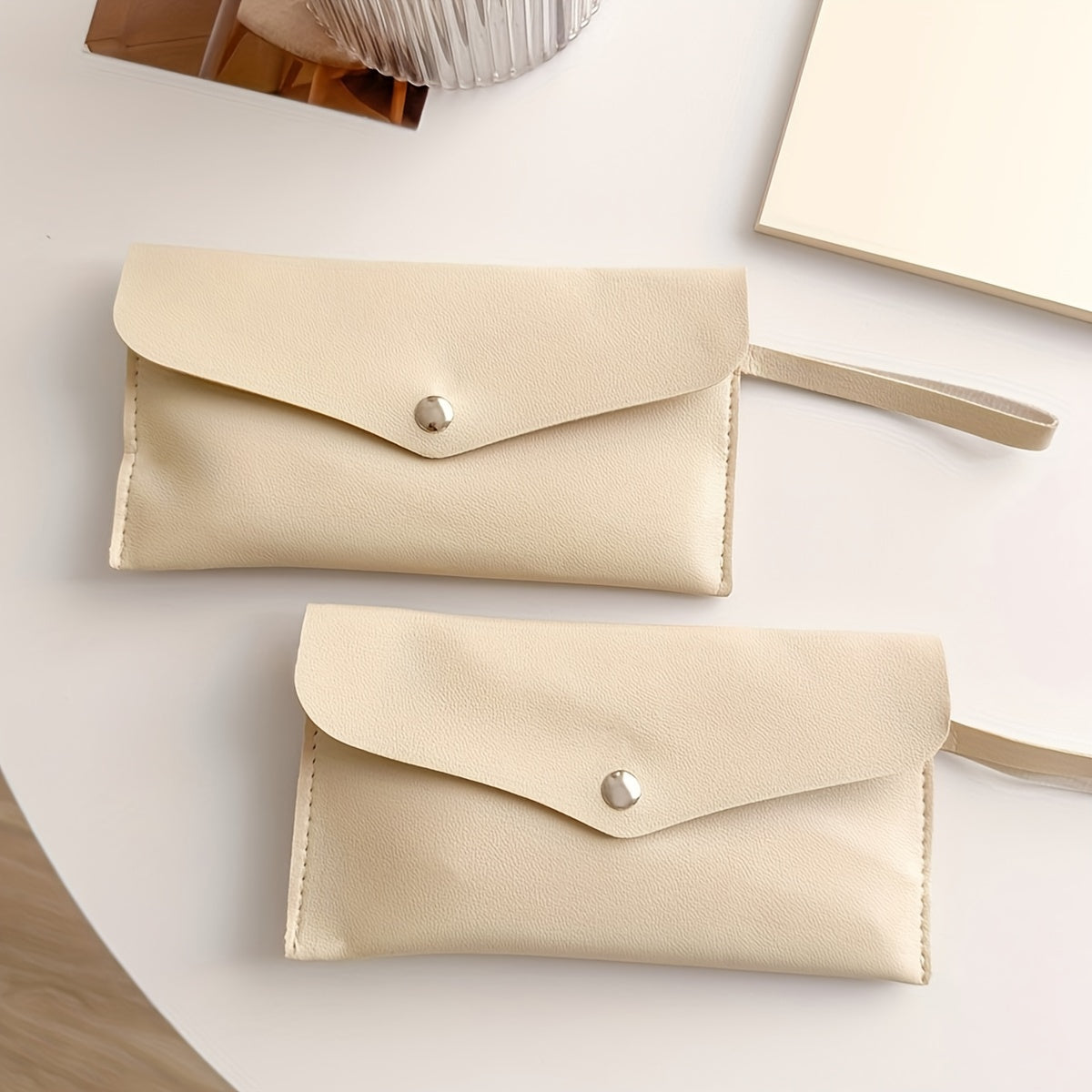 Set de 10 pinceaux maquillage avec étui cuir, poils doux hypoallergéniques, pour poudre, fond de teint, blush, yeux et highlighter, voyage pratique.