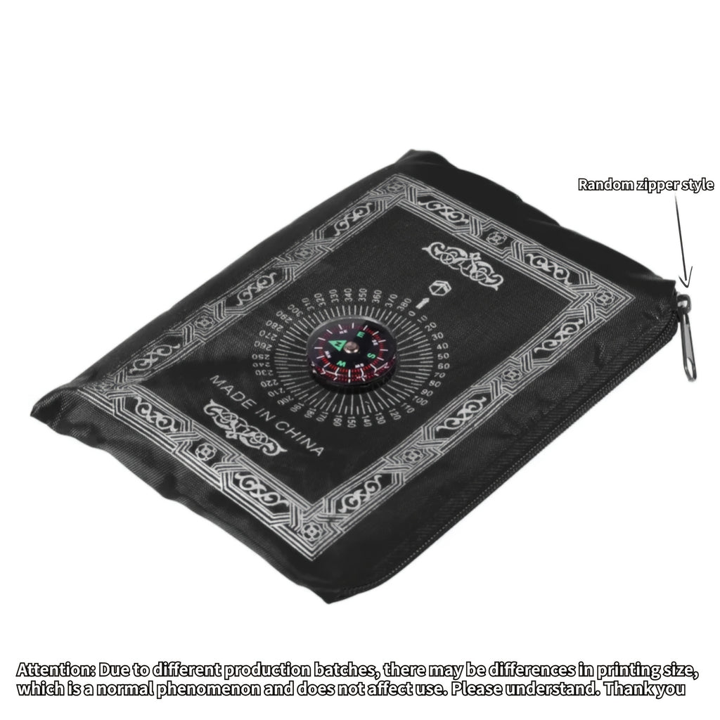 Tapis de prière musulman portable, boussole intégrée, design léger rouge, pratique pour voyage ou maison, cadeau traditionnel pour la prière.
