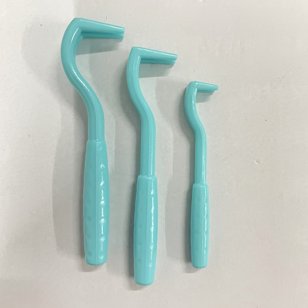 Kit de 3 outils de retrait des puces pour animaux. Crochet à tiques, pince et peigne pour le toilettage des chats et chiens.