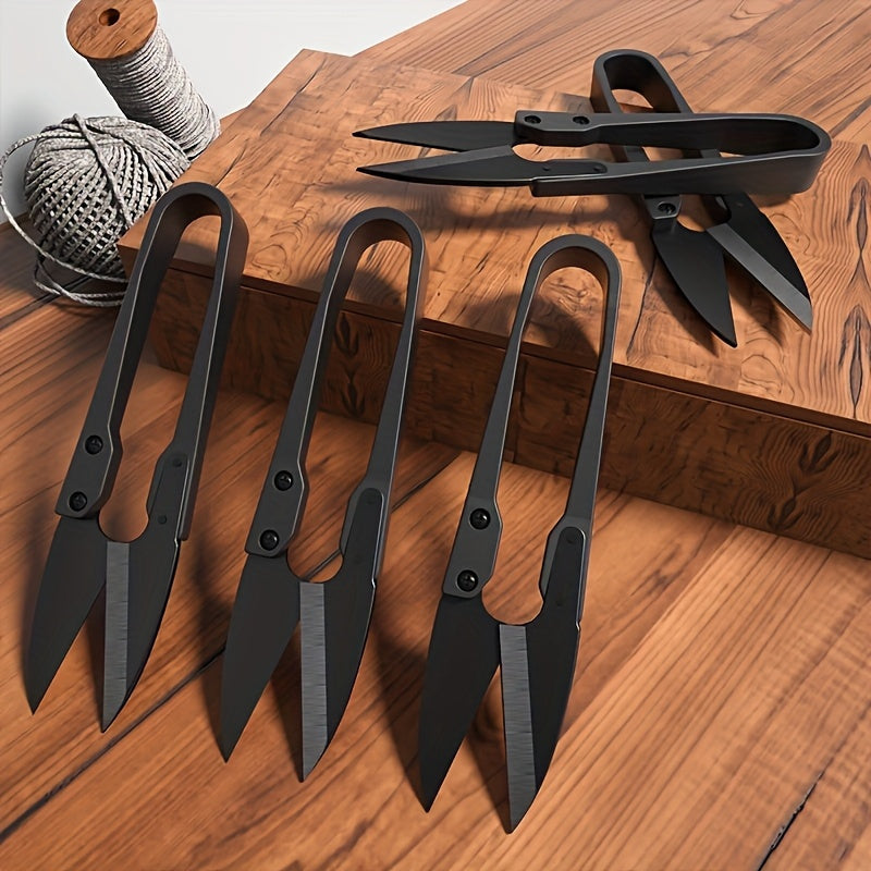 Outil de désherbage et jardinage robuste Acier inoxydable, prise antidérapante, idéal pour enlever mauvaises herbes, préparer sols et entretenir jardins domestiques ou professionnels.