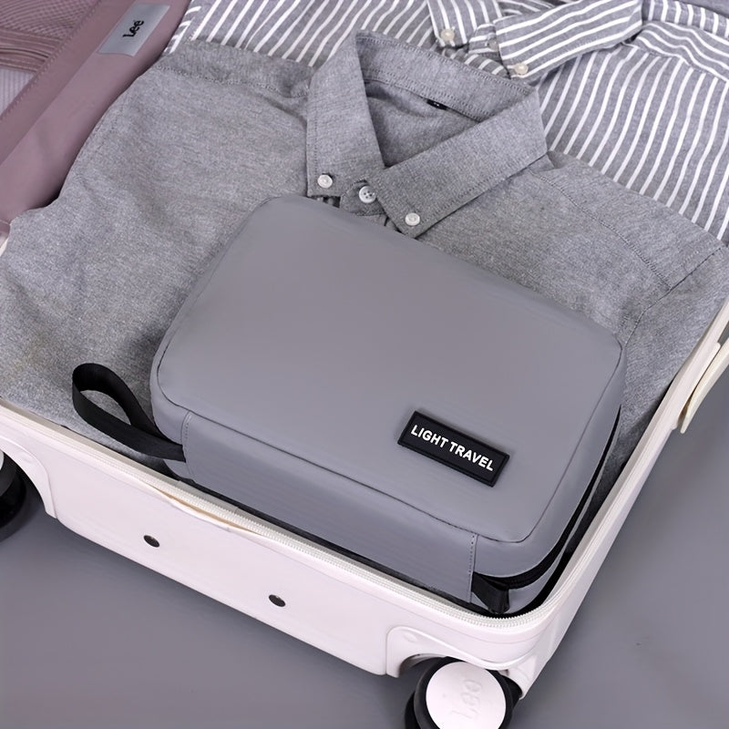 Grande trousse de toilette de voyage, résistante, multi-compartiments avec poches filet, idéale pour maquillage, salle de bain et déplacements.