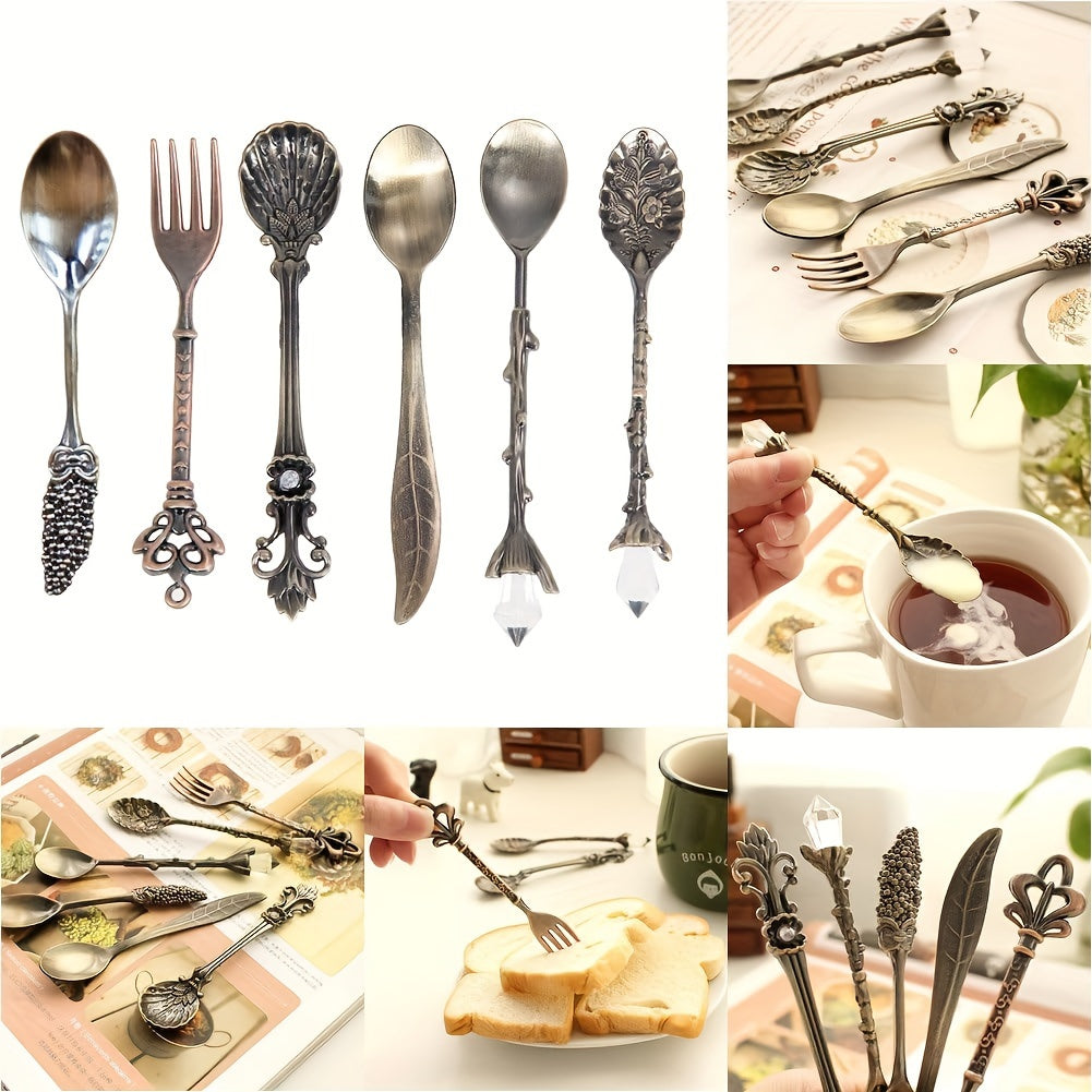 Lot de 6 Cuillères Dessert Style Européen : Métal doré vintage, pour café et fruits, design rétro sculpté, idéal cuisine et table, styles aléatoires.