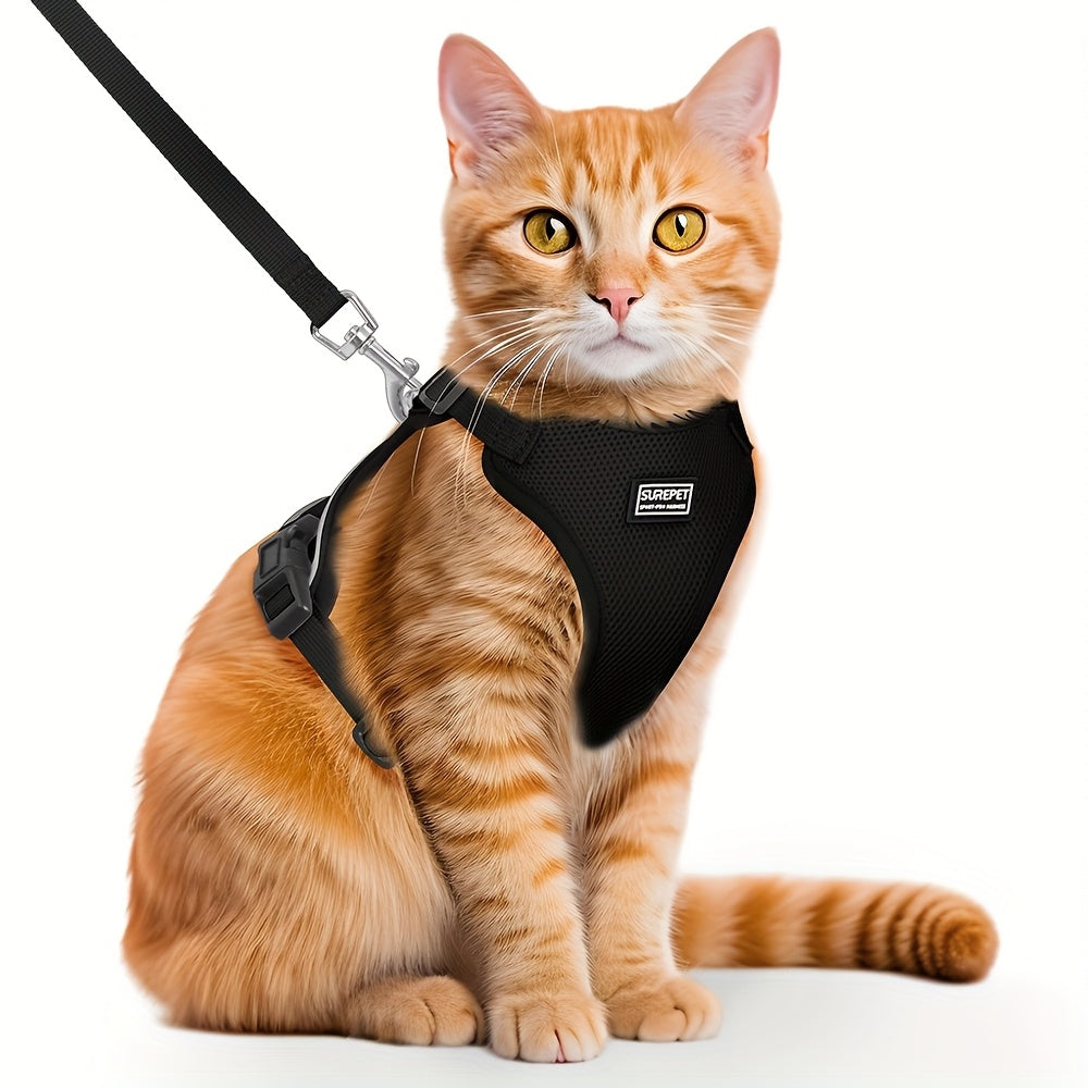 Harnais et laisse pour chat, gilet ajustable antifuîte, doux et respirant, bandes réfléchissantes, contrôle facile pour promenades sécurisées.