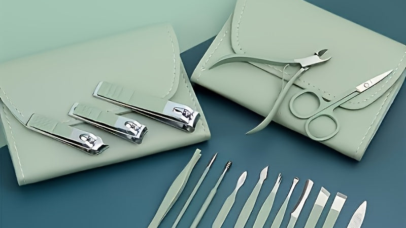 Set 16 pièces soins des ongles en acier inoxydable, lime, cure-oreille et ciseaux, style moderne, idéal voyage et usage professionnel.
