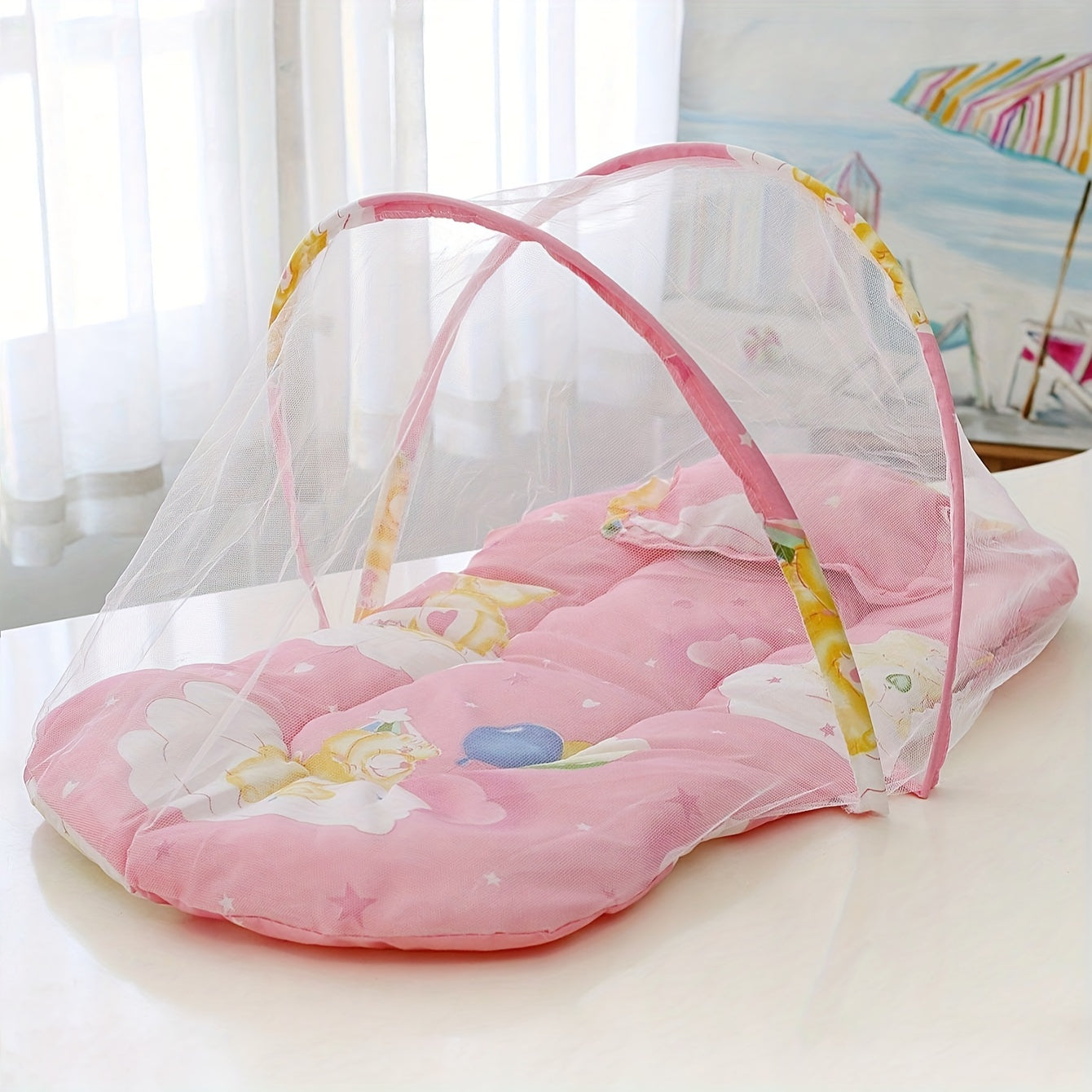 Moustiquaire pliable, structure alliage, maille polyester 100 %, anti-chute, facile à nettoyer, sans assemblage, idéale pour lit et couchage.