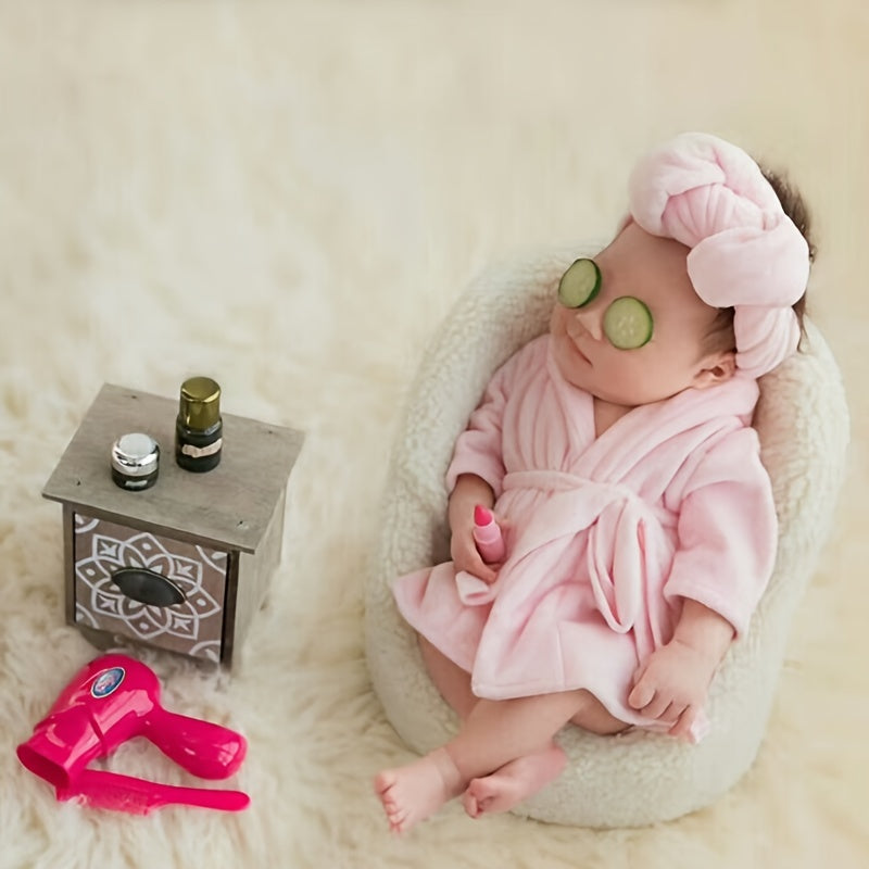 2pcs/set Newborn Baby Girl Photoshoot Outfit - Cozy Flannel Hooded Robe with Belt &amp; Matching Towel Set, Perfect for First Bath &amp; Keepsake Gifts, Photography Accessories, Dress Up Clothes