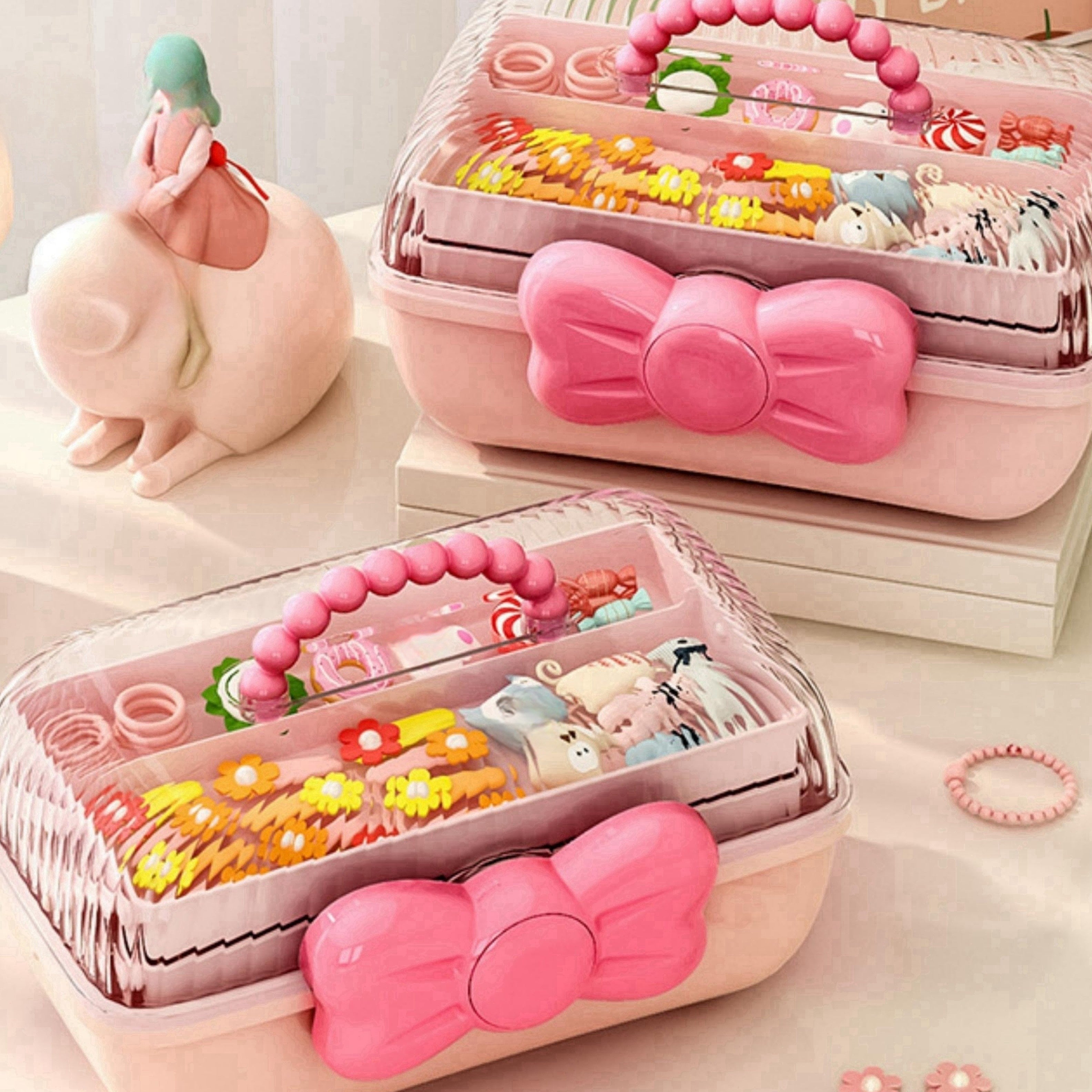 Boîte de rangement de bureau kawaii multi‑couches, pivotante, pour jouets, cosmétiques et accessoires, idéale chambre, bureau ou salle de bain.