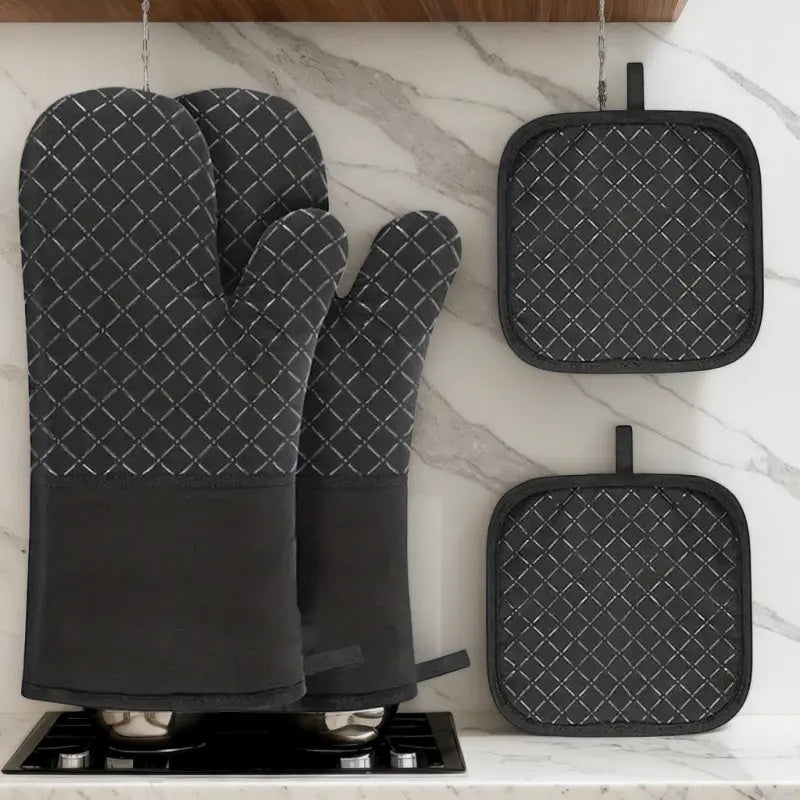 Ensemble gant et tapis de cuisine : polyester durable, facile à nettoyer, résistant à la chaleur. Accessoire essentiel pour une utilisation domestique quotidienne.