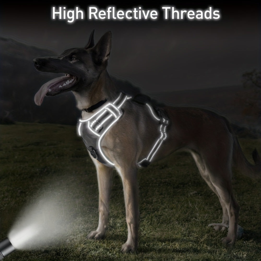 Harnais pour chien réfléchissant, sans étranglement. Avec clips avant/arrière, poignée de contrôle pour entraînement et promenades, rembourré et confortable.
