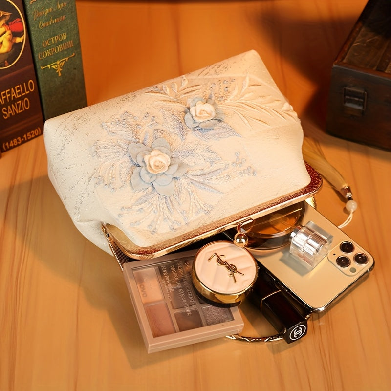 Pochette de soirée en dentelle florale élégante, bandoulière amovible, tissu vintage avec perles et métal doré, broderie raffinée pour fêtes et banquets.