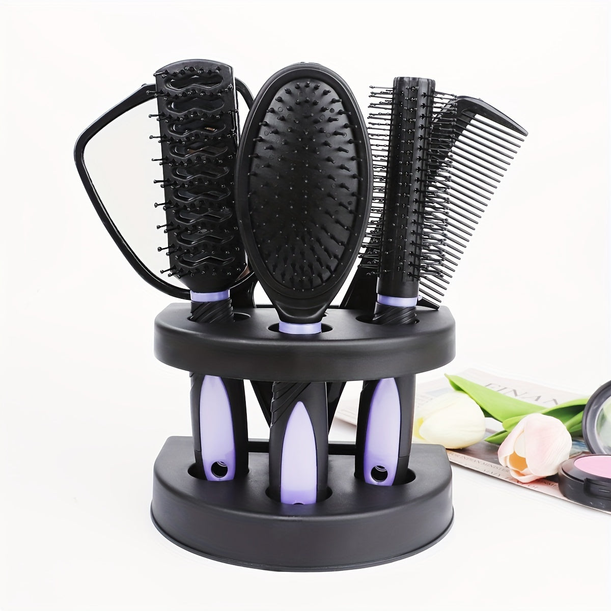 Set coiffure professionnel 5 pièces : brosses démêlantes, peignes massage cuir chevelu et miroir, parfait pour styling complet.