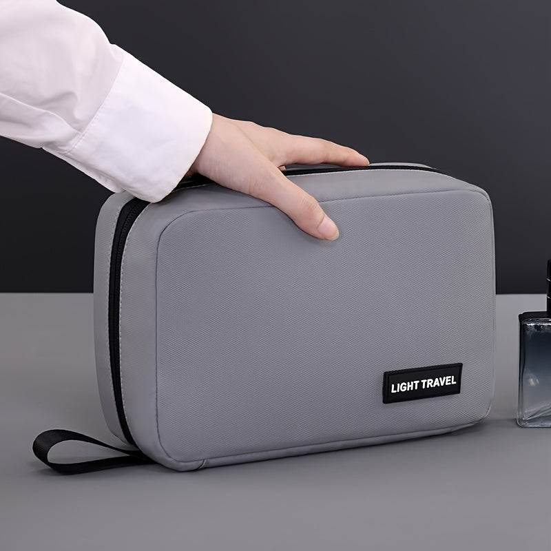 Grande trousse de toilette de voyage, résistante, multi-compartiments avec poches filet, idéale pour maquillage, salle de bain et déplacements.