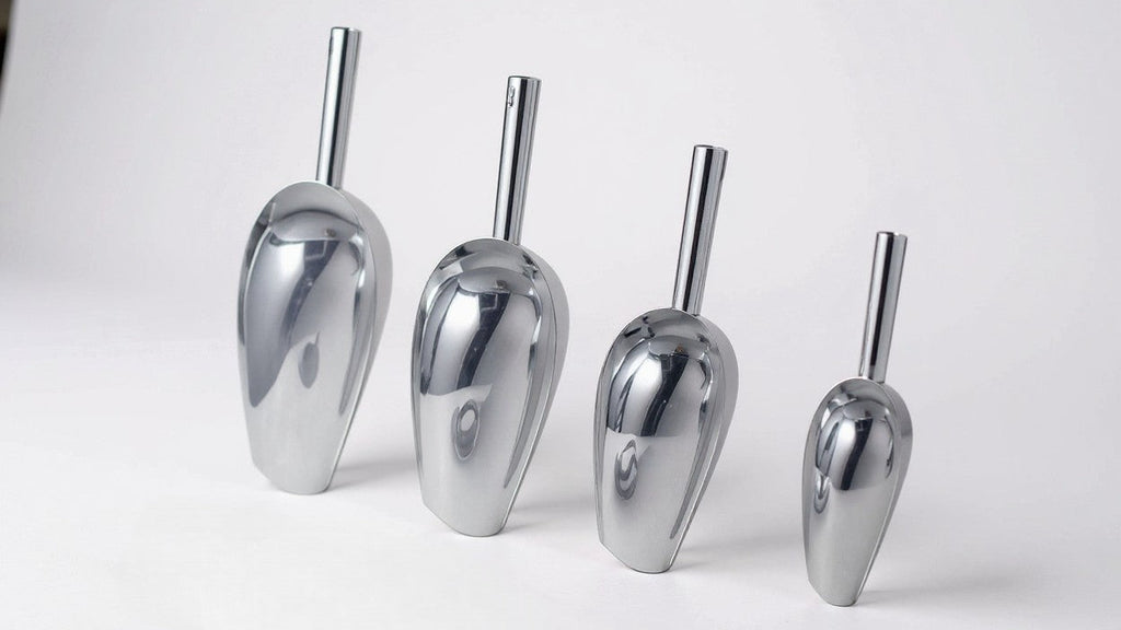 Lot de 3 pelles en acier inoxydable épaisses, multi-usages pour glace, aliments pour animaux, céréales, farine, sucre, riz, durable pour cuisine, bar ou fêtes.