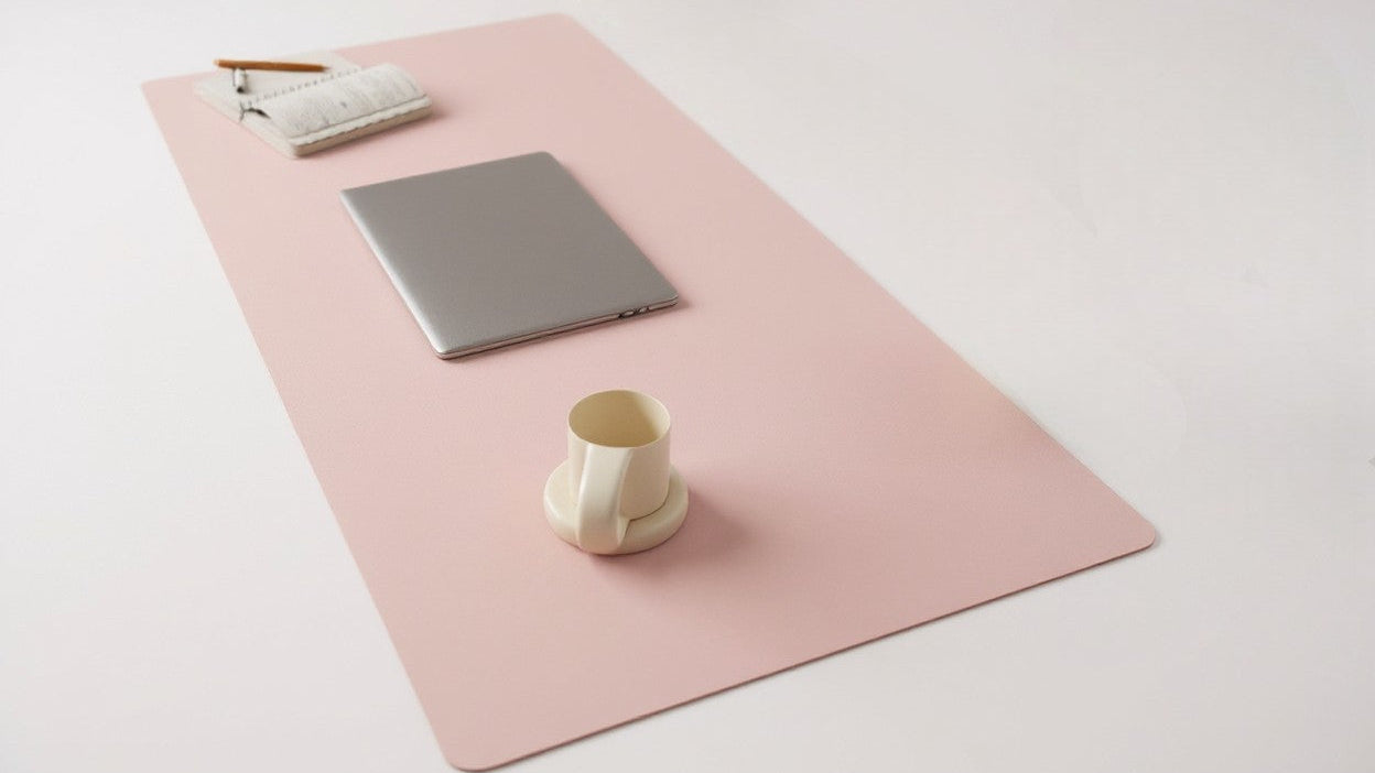 Tapis de souris en cuir PU, résistant à l’eau et aux taches, antidérapant, simple et élégant, adapté bureau, clavier et espace de travail.