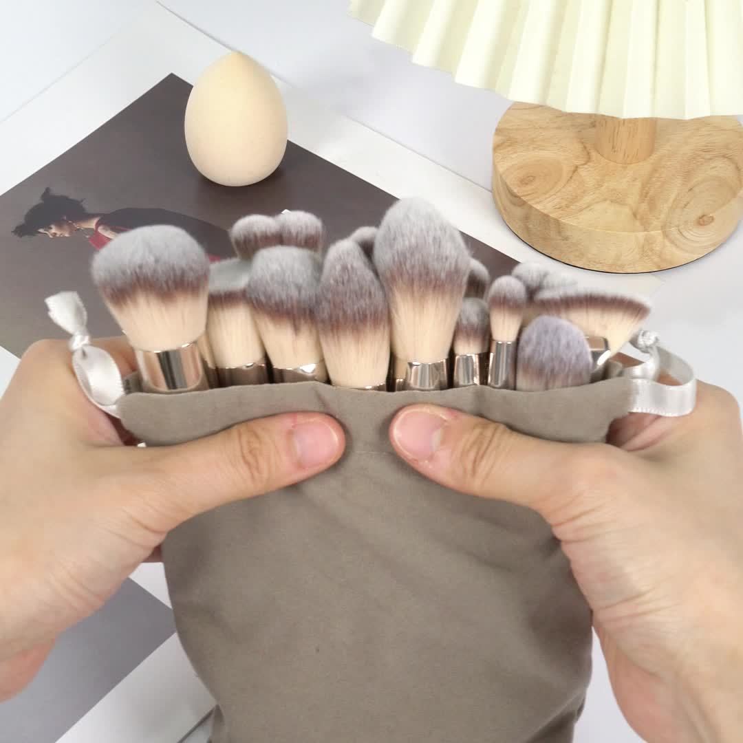 MAANGE 20pcs Professional Makeup Brush Set, Including 18 Makeup Brushes + Flannel Bag + 1 Large Water Drop Makeup Egg, Soft Bristle Makeup Brush, Foundation Brush, Eyeshadow Brush, Blending Brush, Concealer Brush, Eyeliner Brush