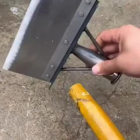 Désherbeur et bordureur métallique robuste, outil multifonction pour taille, aménagement, désherbage, neige/glace et nettoyage carrelage (sans manche).