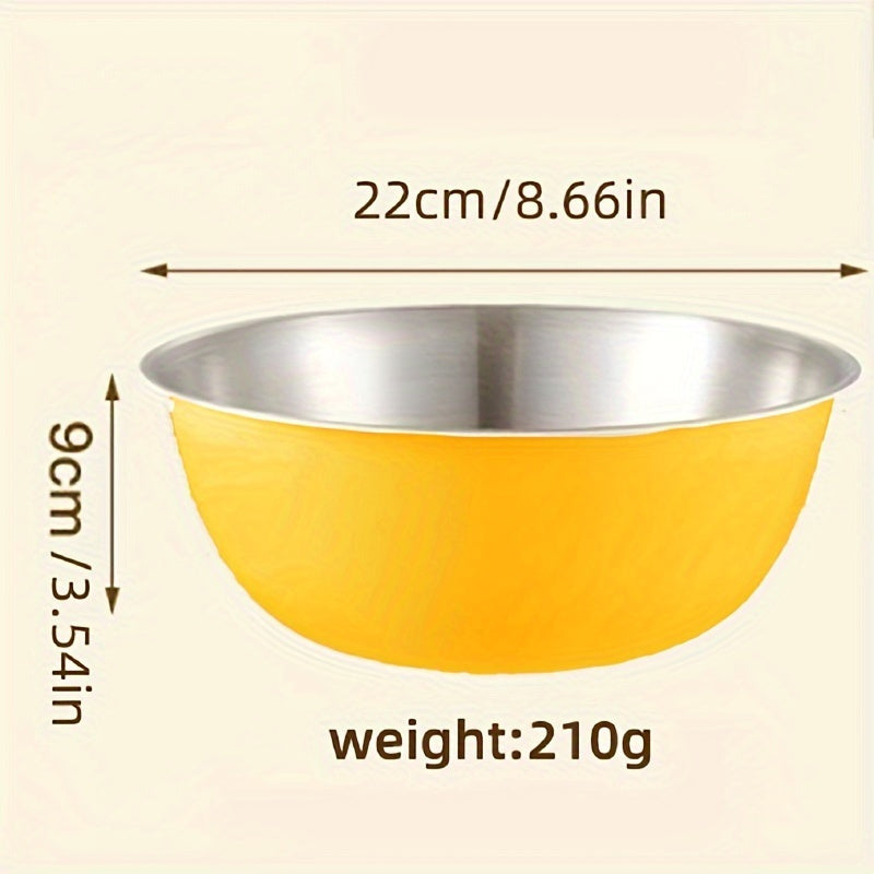 Ustensiles de pâtisserie avec saladier gradué en acier inoxydable, idéal pour mélange, stockage alimentaire et préparation de repas.