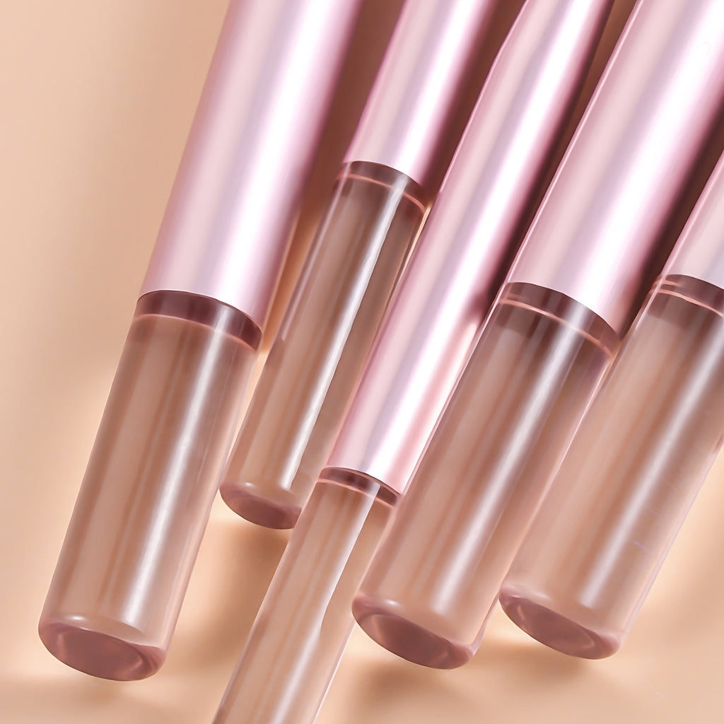 Set portable de pinceaux de maquillage avec éponge et houppette, parfait pour un kit complet d’outils cosmétiques en voyage.