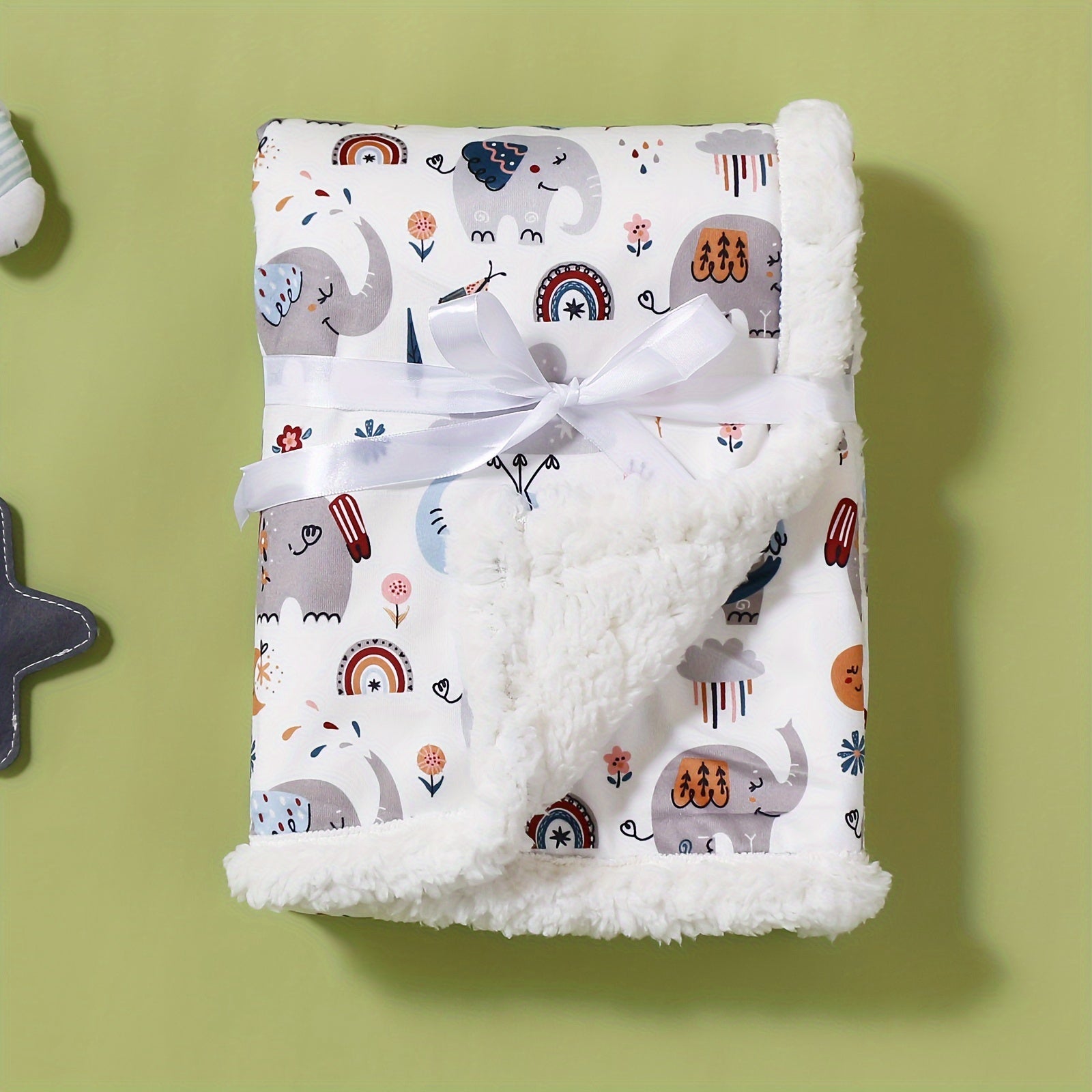 Ultra-Soft Double-Layered Youngsters' Blanket with Cute Animal Prints - Cozy, Machine Washable for Autumn &amp; Winter - Available in Gray, White, Blue, Yellow