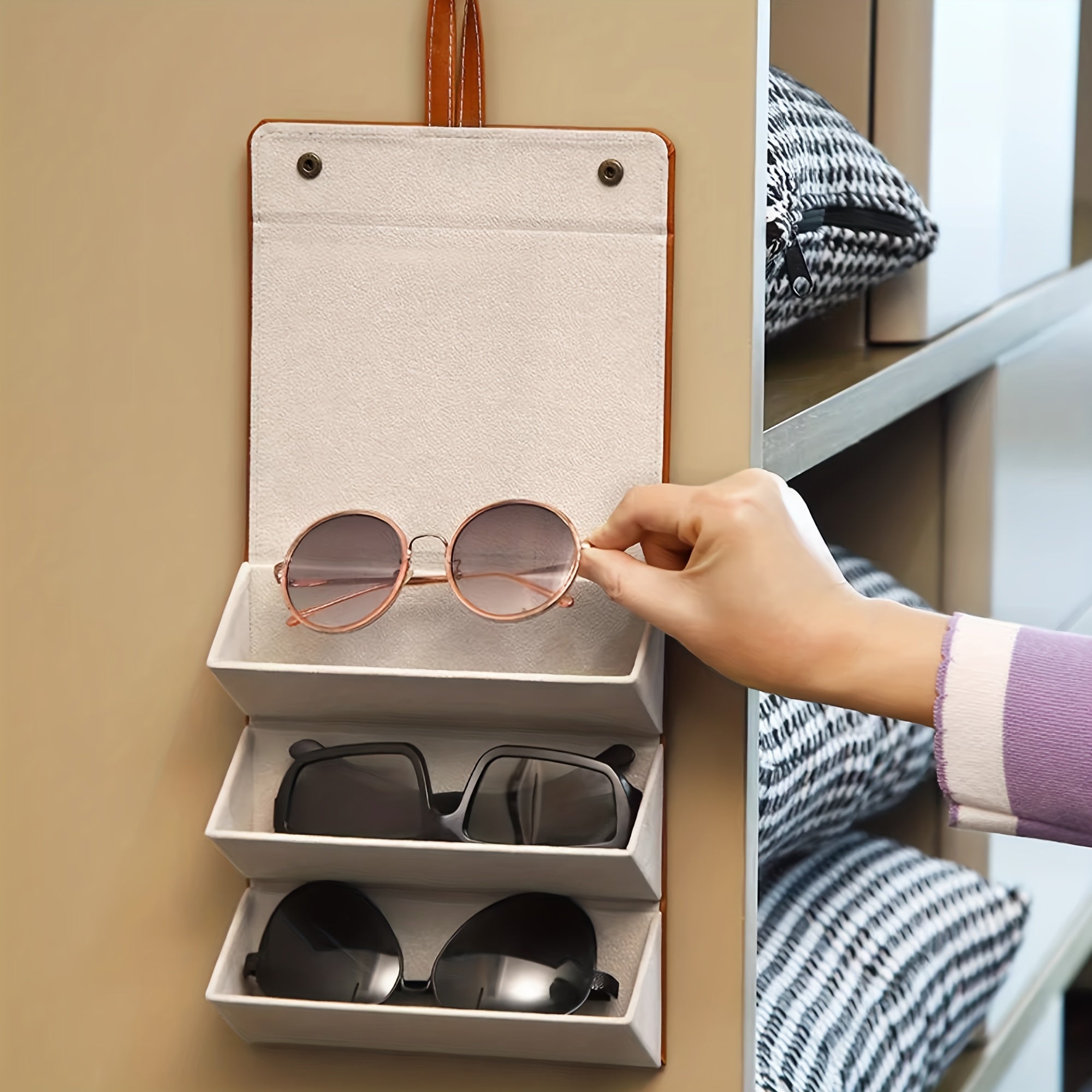 Organisateur pliable pour lunettes, 3 à 6 emplacements, idéal pour voyage et affichage pratique de plusieurs paires d’optique.