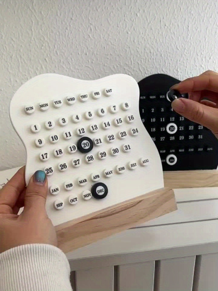 Calendrier de bureau DIY en bois, décoratif et créatif, idéal planification quotidienne, études, cadeau et accessoire de bureau élégant.