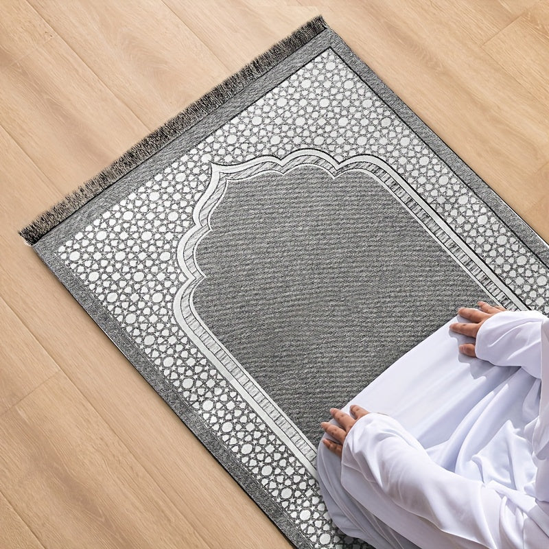 Set Ramadan 3 pièces : tapis de prière portable 70×110 cm, 99 perles Tasbih, kufi homme, léger et pratique pour voyages.