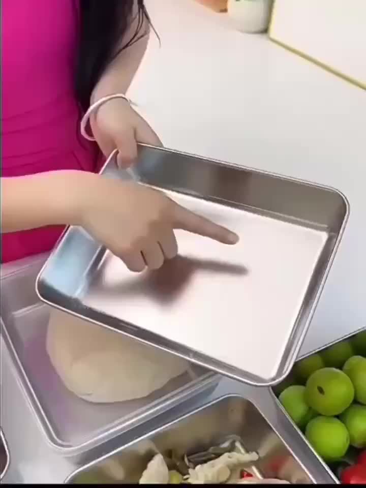 Lot de 3 grands plats de cuisson rectangulaires en acier inoxydable avec couvercles, antiadhésifs, faciles à nettoyer, idéaux pour rôtir légumes, viandes et plus.