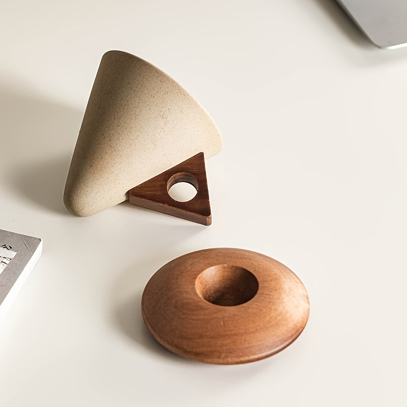 Tasse à café en céramique 250 ml, artisanale, bec verseur large, poignée bois, sous‑verre inclus, idéale maison, bureau ou cadeau.