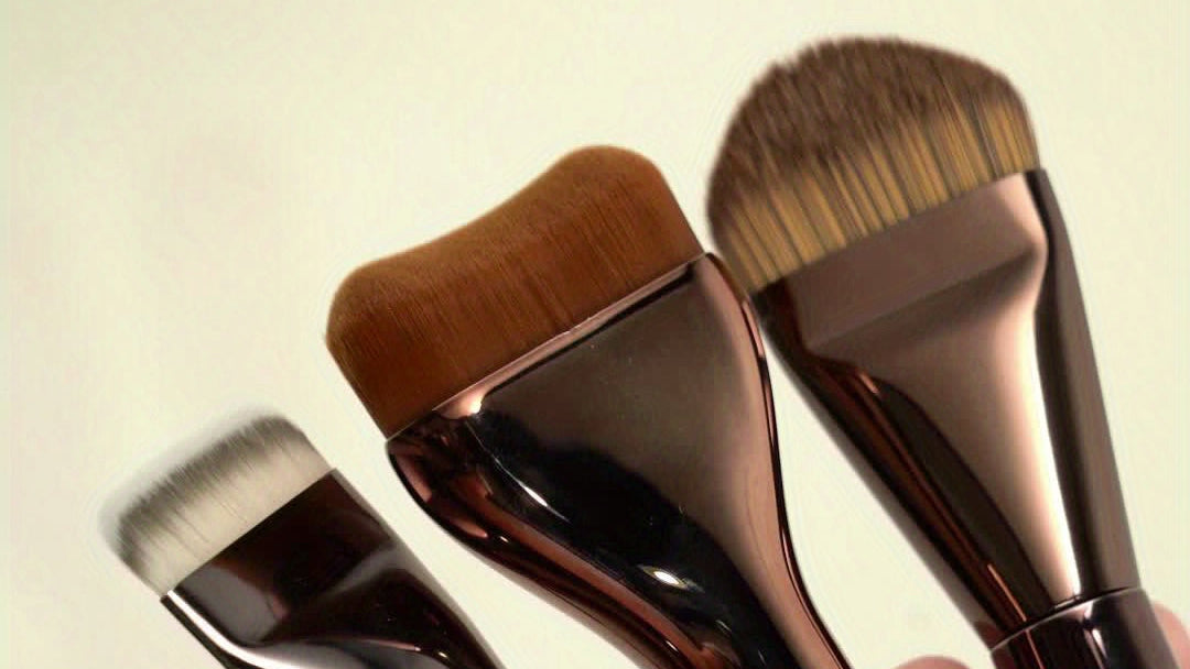 Set MAANGE 3 pièces : pinceaux maquillage aluminium, fond de teint Kabuki, poils doux et épais, débutants, portable et facile à utiliser.