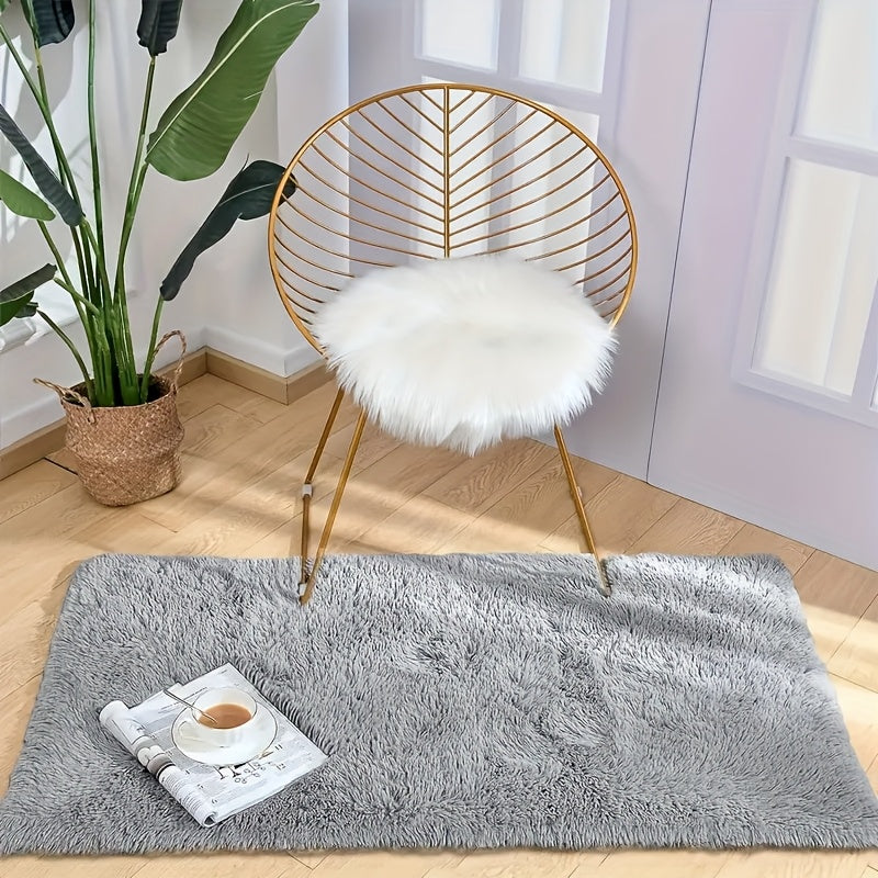 Tapis d’appoint en peluche douce Idéal pour salon, chambre, bureau ou coin maquillage, ajoute confort et décoration chaleureuse à la maison.