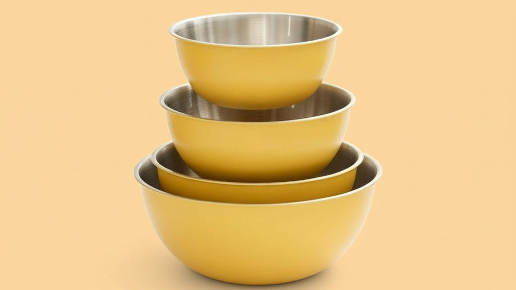 Ustensiles de pâtisserie avec saladier gradué en acier inoxydable, idéal pour mélange, stockage alimentaire et préparation de repas.