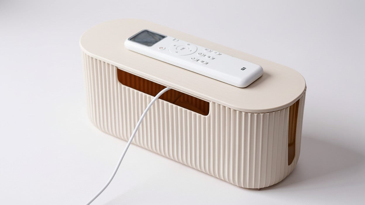 Boîte organiseur de câbles en plastique texturé, avec attaches offertes, pour cordons d’alimentation et données, robuste, multifonction, idéale maison et bureau.