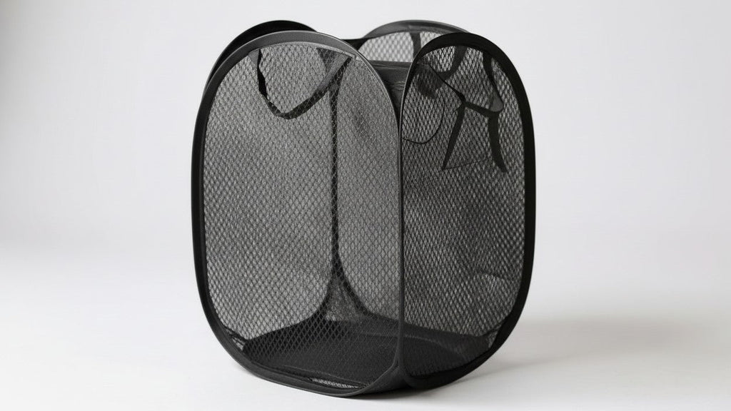 Panier à linge pliable en filet, grande capacité, poignées ergonomiques, idéal chambre, salle de bain ou salon, disponible noir ou rouge.