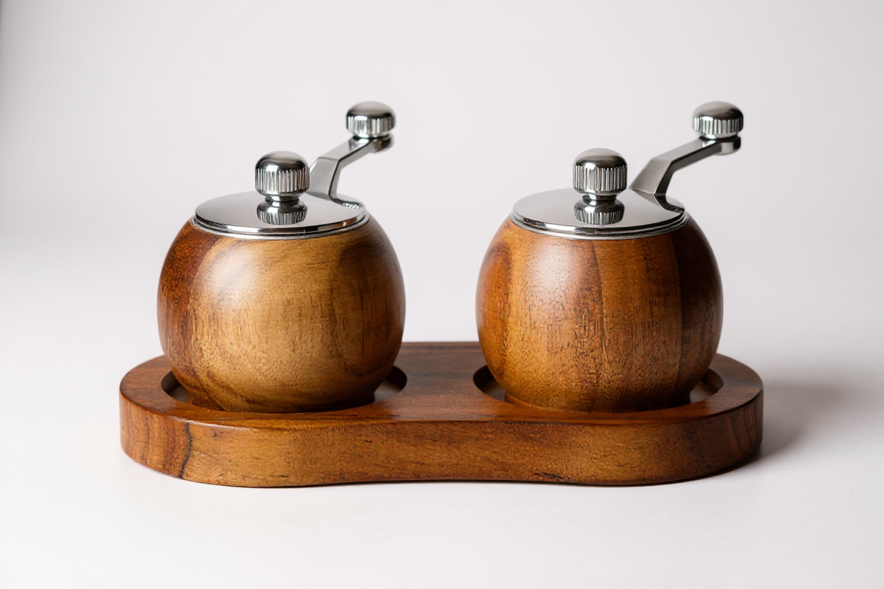1pc Premium Wooden Pepper &amp; Sea Salt Grinder - Manual Spice Mill with Adjustable Coarseness, Ideal for Freshly Ground Black Pepper &amp; Sea Salt, Perfect for Steak &amp; Salad Dressing Enthusiasts, Spice Grinder