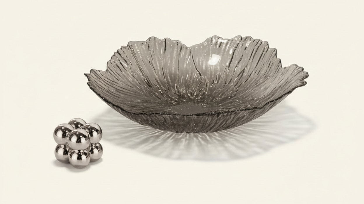 Assiette saladier pétales : style nordique, créatif, pour fruits, légumes et salades. Idéale cuisine, restaurant et repas festifs à domicile.