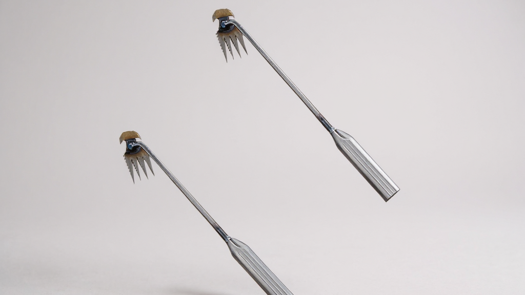 Râteau manuel en métal robuste Construction solide avec dents résistantes pour désherbage profond, plantation, paillage et entretien de massifs et jardins professionnels.