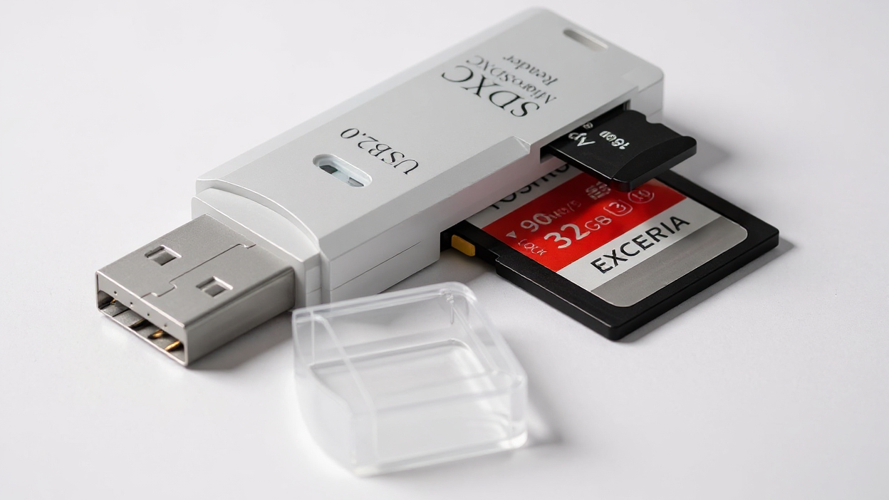 1pc High-Speed ​​USB 2.0 Mini SD Card Reader, Plug and Play Memory Card Adapter for Camera, Data Transfer, No Battery Required, Transferring Photos