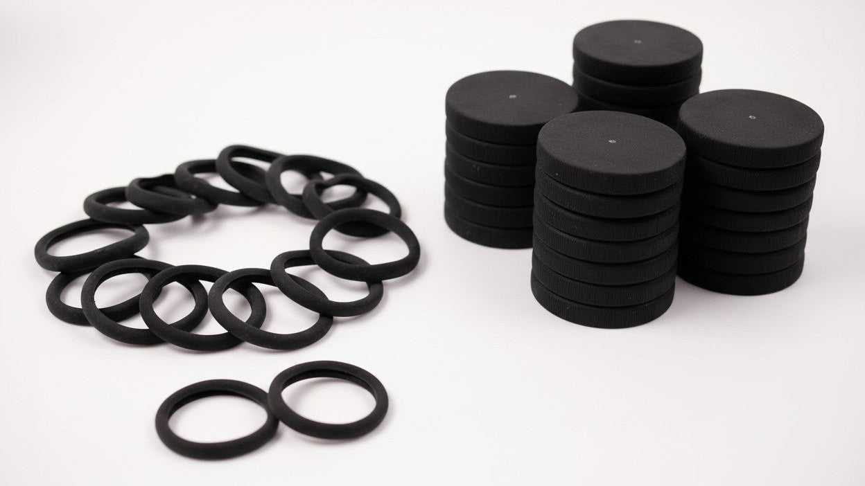 Lot de 300 chouchous élastiques noirs, doux et protecteurs, pour coiffures stylées sans abîmer les cheveux.