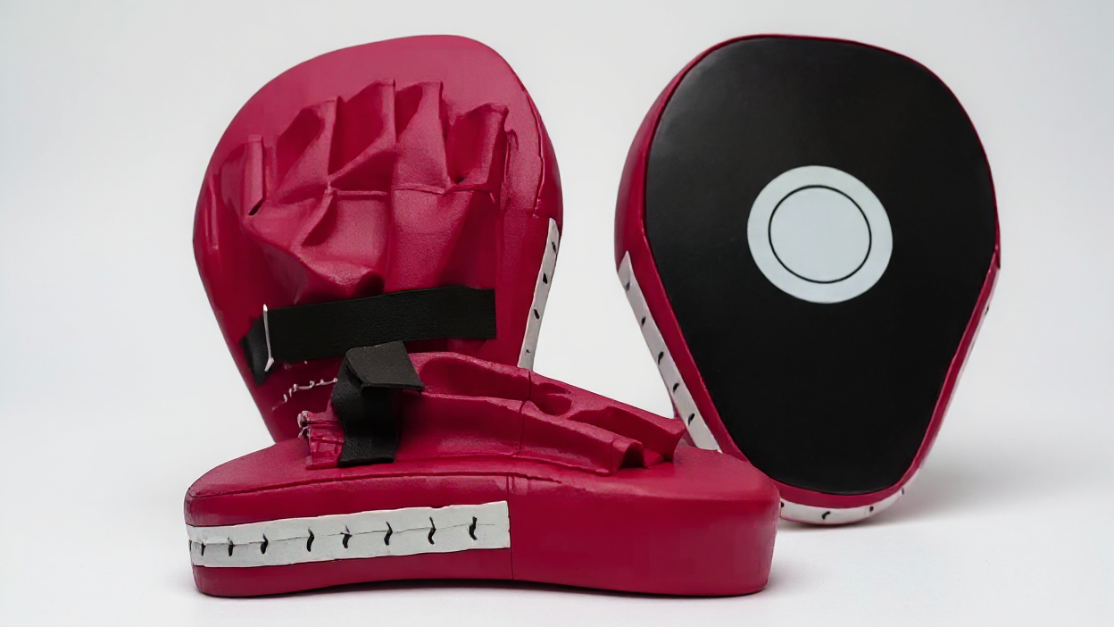 Lot de 2 cibles de frappe ergonomiques en EVA, légères et durables, idéales pour boxe, sanda et taekwondo, faciles à transporter.