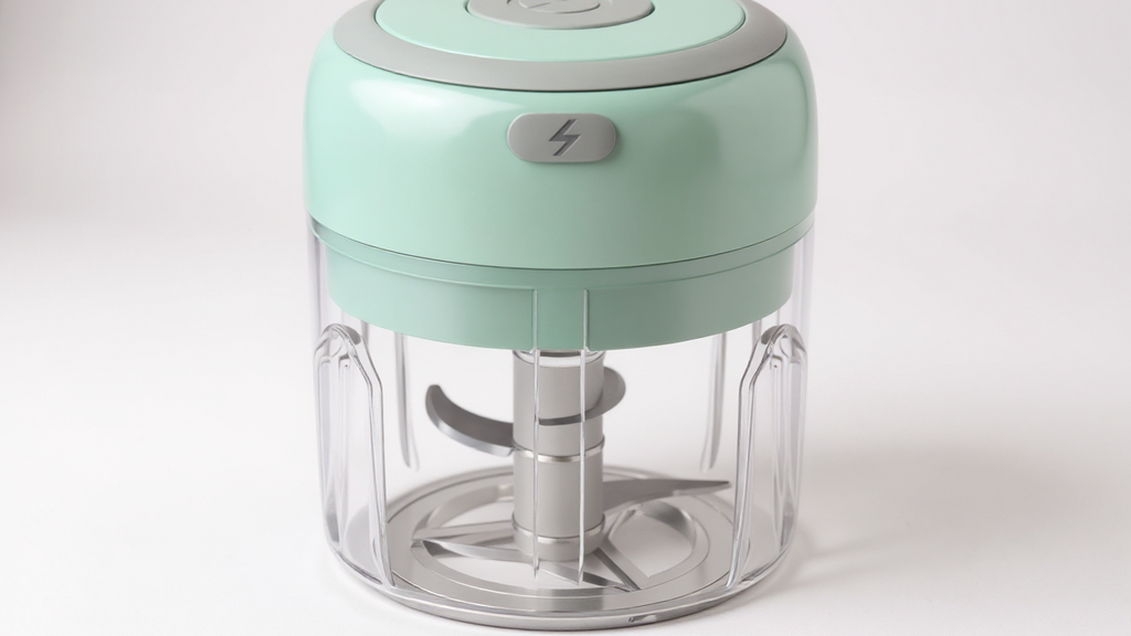 Mini robot culinaire 250 ml avec 3 lames en acier inoxydable, hache viande, légumes et fruits, compact, électrique, pratique pour préparation repas maison.